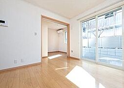 BONHEUR 104 1階1LDKのリビング/ダイニング