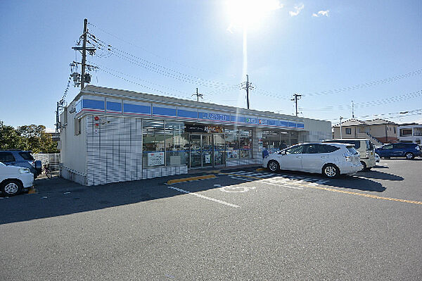 ローソン 枚方南船橋店（575m）