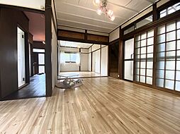 居間