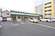 ファミリーマート 枚方牧野本町店（413m）