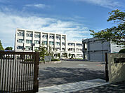 八幡市立男山第二中学校（875m）