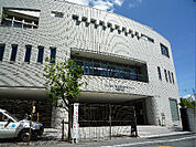 枚方市立牧野図書館（766m）