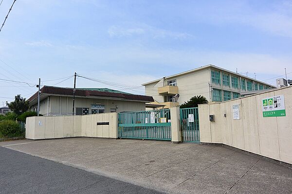 画像3:枚方市立田口山小学校（1141m）