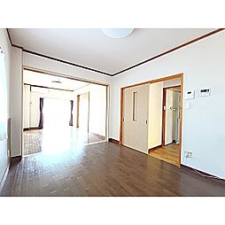 居間