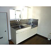 ※同建物別号室の参考写真です