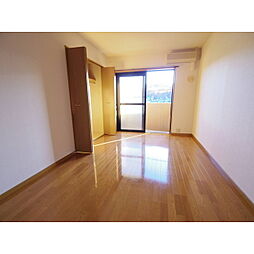 ガーデンハイム樗2番館 1階1Kのリビング/ダイニング