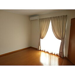 レオパレスフトゥーロ 1階1Kのリビング/ダイニング