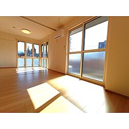 パストラル泉 1階1LDKのリビング/ダイニング