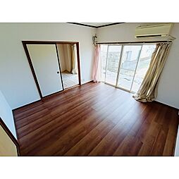 居間