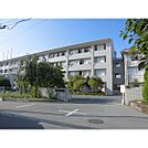 高校・高専「長野県長野吉田高校まで983ｍ」