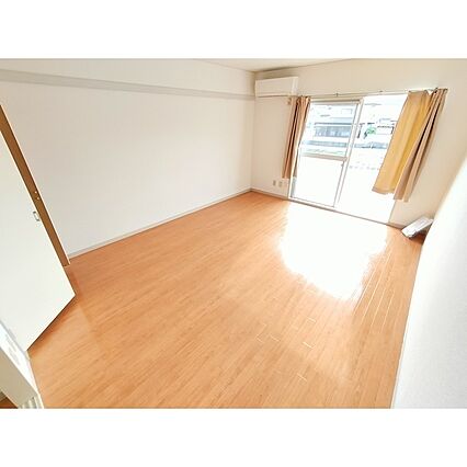 セフィーラ杏里_内装_0