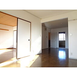 パウゼ・ドゥ・アピス　B棟 2階2LDKのリビング/ダイニング