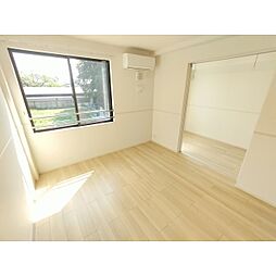 モルゲンロートＫ 2階1LDKのリビング/ダイニング