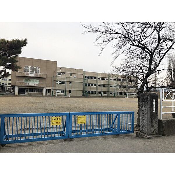 画像30:小学校「長野市立裾花小学校まで880ｍ」
