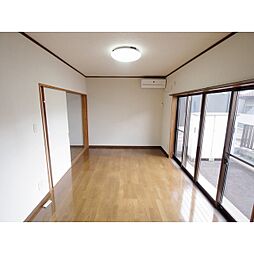 居間