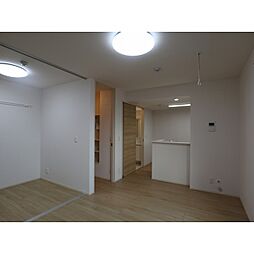 クレール三輪田町 3階1LDKのリビング/ダイニング