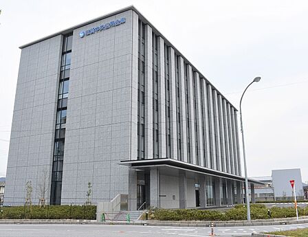滋賀中央信用金庫彦根営業部(1200m)