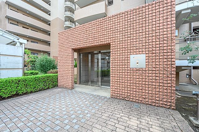 エントランス ジェネシティ西棟 2階/-