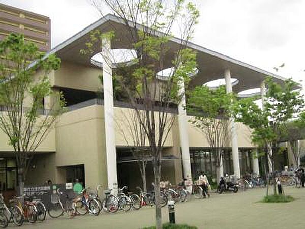 画像16:大阪市立住吉図書館（800m）