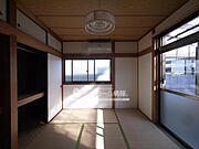 ※内観写真は5号を引用しており、内装が異なる場合がございます。
