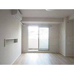 クリスタルテラス本山 8階ワンルームのリビング/ダイニング