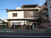 ライフ 智恵光院店（381m）