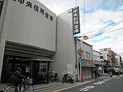 京都中央信用金庫大宮寺ノ内支店（96m）