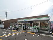 ファミリーマート 太秦森ケ東町店（500m）