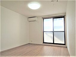 フラッティ谷口園町 302 3階1Kのリビング/ダイニング