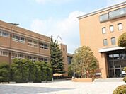 私立花園大学（2127m）