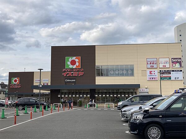 画像19:QANAT MALL（カナートモール）伏見（731m）