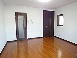 クレシェンテ京大北 201 2階1Kのリビング/ダイニング