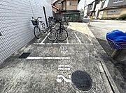 駐輪場。