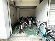 駐輪場。