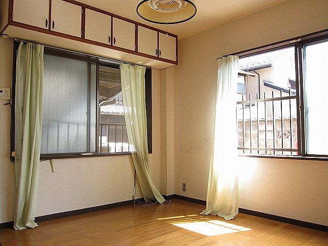 寝室