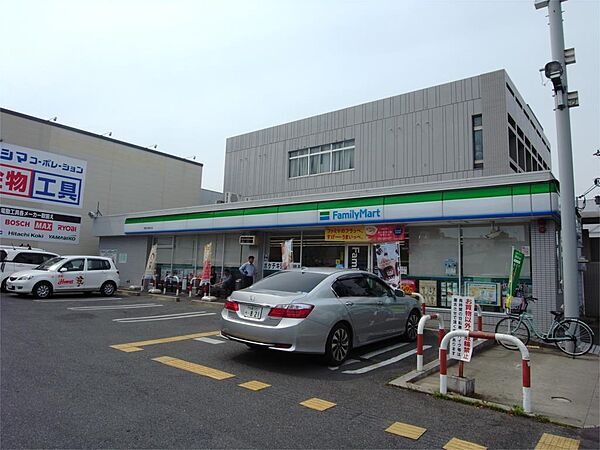 画像16:ファミリーマート 葛野大路高辻店（225m）