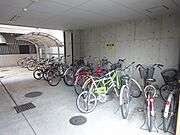 駐輪は屋根付き
