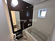 別間取りのお部屋の写真です。