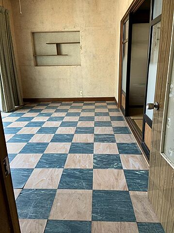 室内 中新川郡立山町五百石27-5