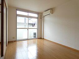 JR東北本線 小山駅 バス17分 とりせん小山東店下車 徒歩7分の賃貸アパート 1階2DKのリビング/ダイニング