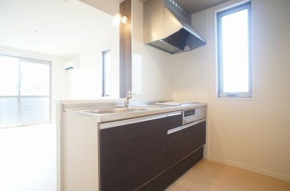 オリーブ_内装_1