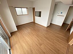 アーバハイツ六町2号館 301