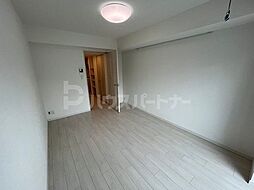 クレストコート綾瀬 210 2階1Kのリビング/ダイニング