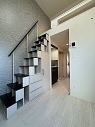 The Linden Harmony 202 2階ワンルームのリビング/ダイニング