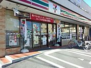 セブン-イレブン 川崎下作延店 徒歩5分。 390m