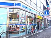 ローソン/新城駅前店 徒歩4分。 320m