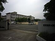 ■米田小学校まで約350ｍ