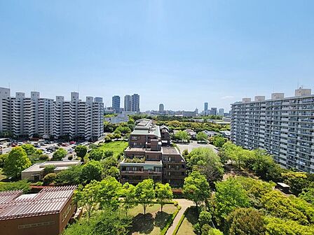 【眺望】10階から望む、開放的な眺望を日常の一部に。