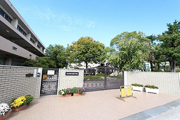 画像13:名古屋市立高蔵小学校 638m