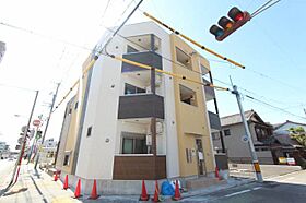 ディアコート日比野  ｜ 愛知県名古屋市熱田区青池町3丁目113-1（賃貸アパート1LDK・3階・30.14㎡） その1